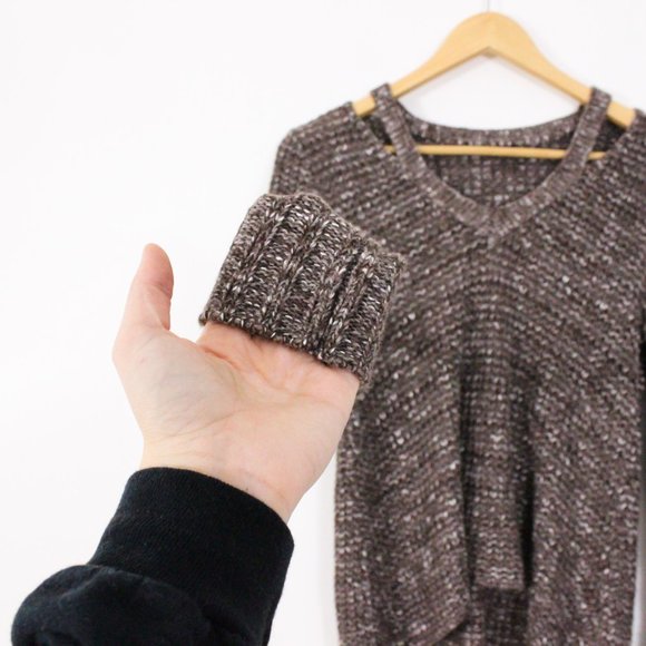 *American Eagle Outfitters V Neck Brown Knitted Sweater - Picture 4 of 6